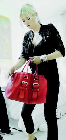 Kate Moss devient créatrice pour Longchamp - Shopping - CityZens