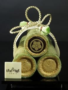 Kenzo imagine la bûche de Noël de Lenôtre  - Noël - CityZens