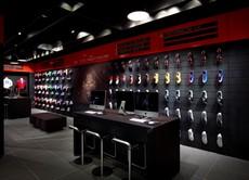 Nike consacre un espace à l'univers du football dans son magasin des Champs-Elysées  - Shopping - CityZens